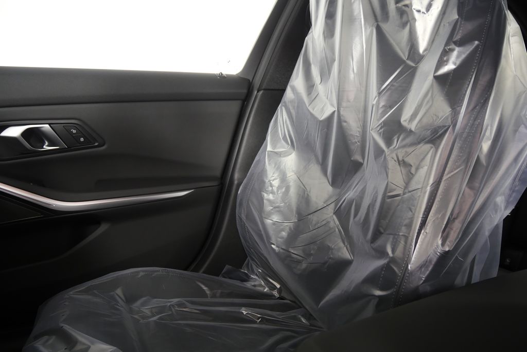 Thumbnail: 2026 BMW 3 Series - 22