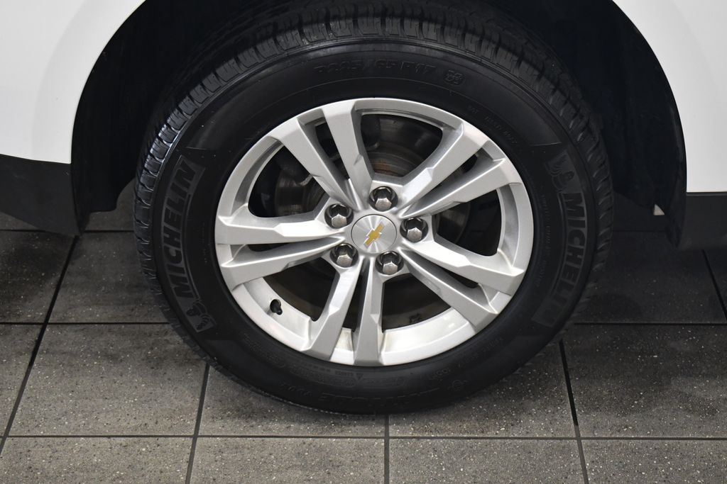 Thumbnail: 2013 Chevrolet Equinox - 11