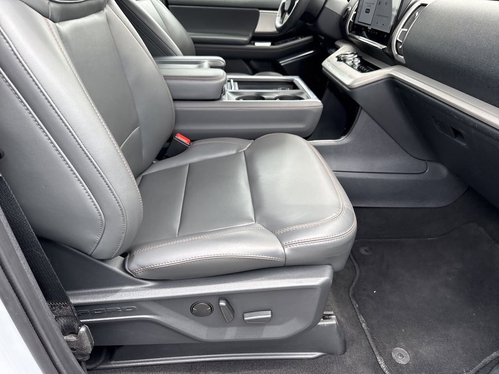 Used 2025 Ford Expedition SUV