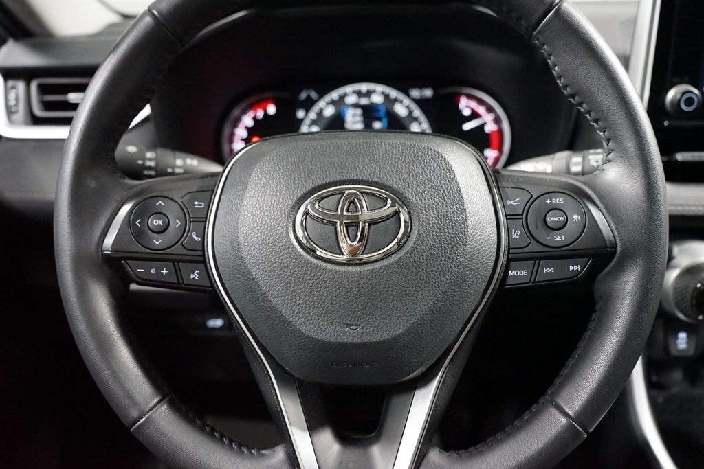 Thumbnail: 2024 Toyota RAV4 - 12