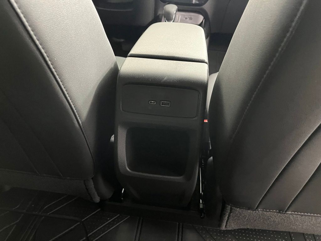 Thumbnail: 2026 Chevrolet Trax - 14