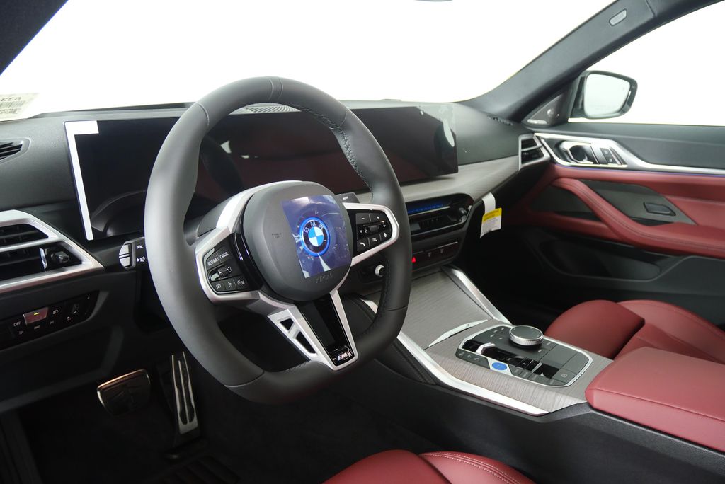 Thumbnail: 2025 BMW i4 - 11