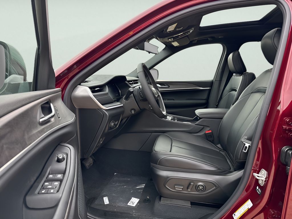 2025 Jeep Grand Cherokee L