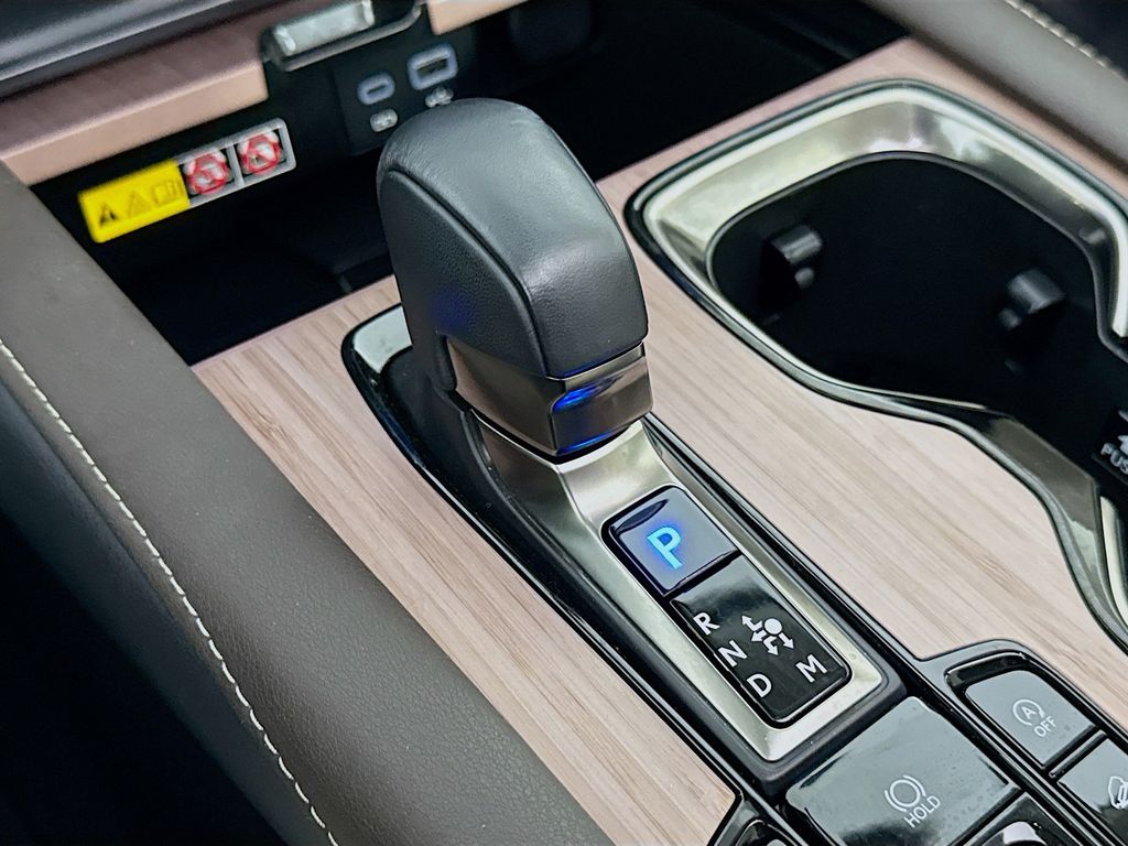 Thumbnail: 2023 Lexus RX - 17