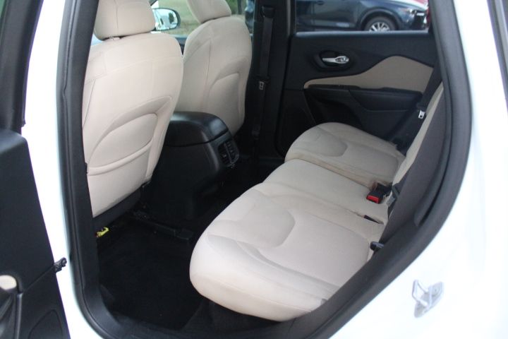 Used Car 2015 Jeep Cherokee  Latitude For Sale Under $10,000 In Georgetown, Texas