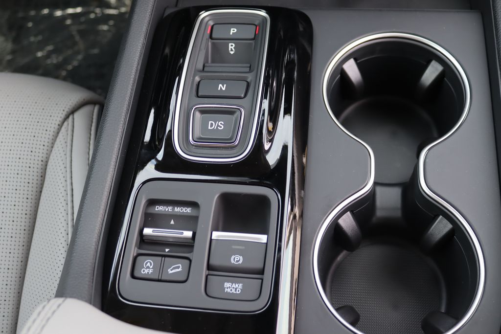 2025 Honda Pilot Elite 24