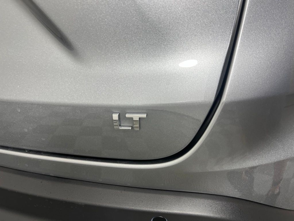 Thumbnail: 2026 Chevrolet Trax - 4