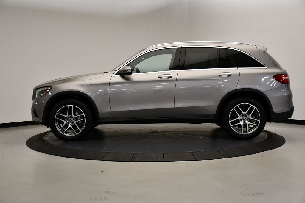 2019 Mercedes-Benz GLC 300 2