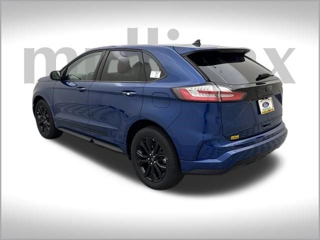2024 Ford Edge SE photo 3