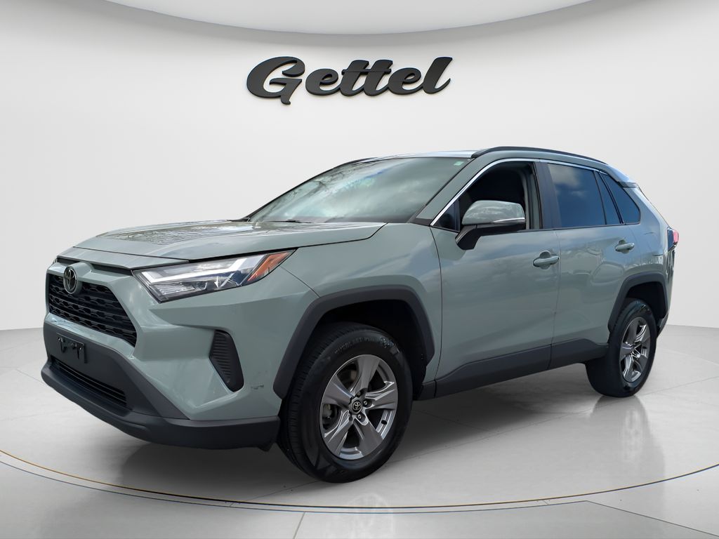 2023 Toyota RAV4 XLE FWD