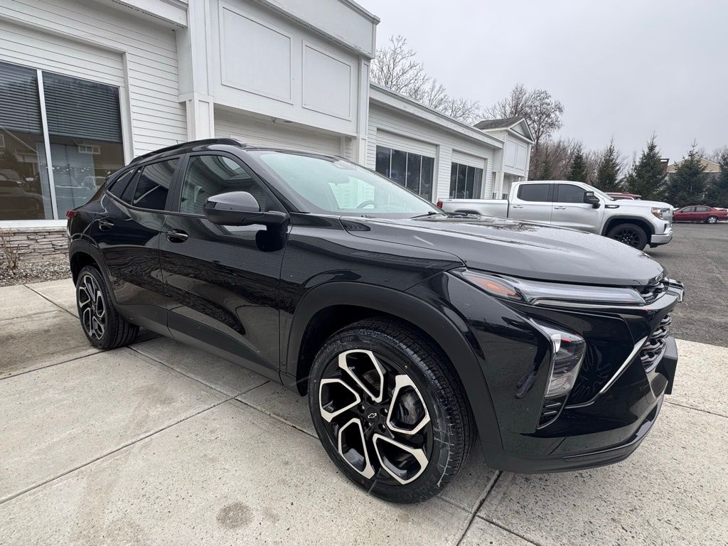 2024 Chevrolet Trax RS with 2RS FWD