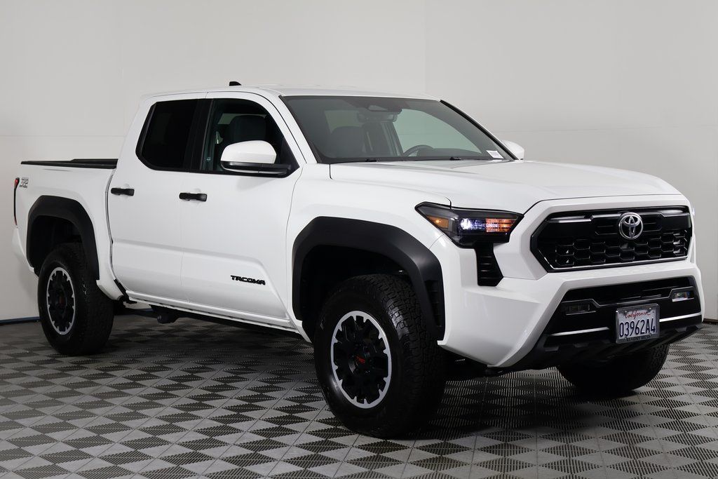 Thumbnail: 2024 Toyota Tacoma - 3