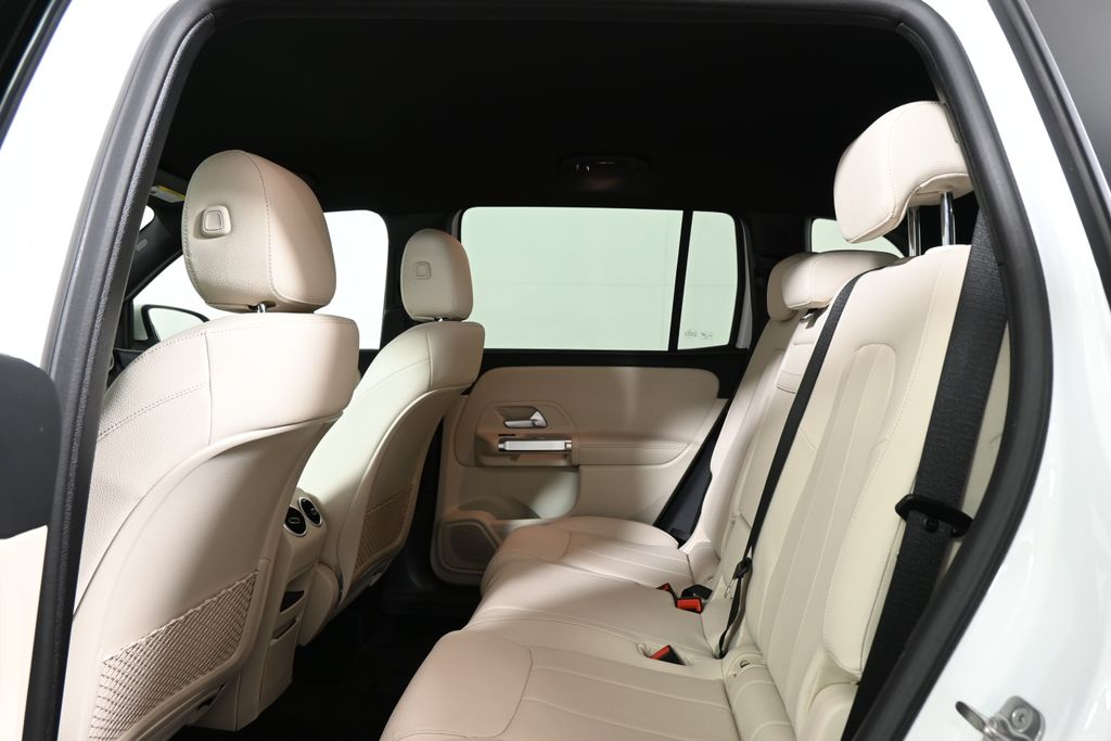 Thumbnail: 2025 Mercedes-Benz GLB - 32