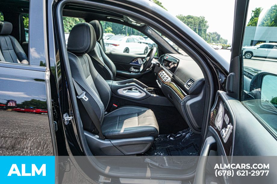 Used 2024 Black Mercedes-Benz GLS 580 image 24