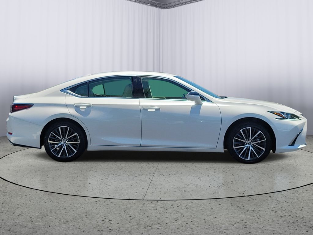 used 2025 Lexus ES car, priced at $45,998