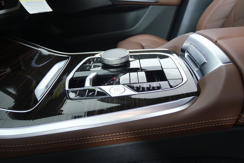 Thumbnail: 2026 BMW X5 - 22