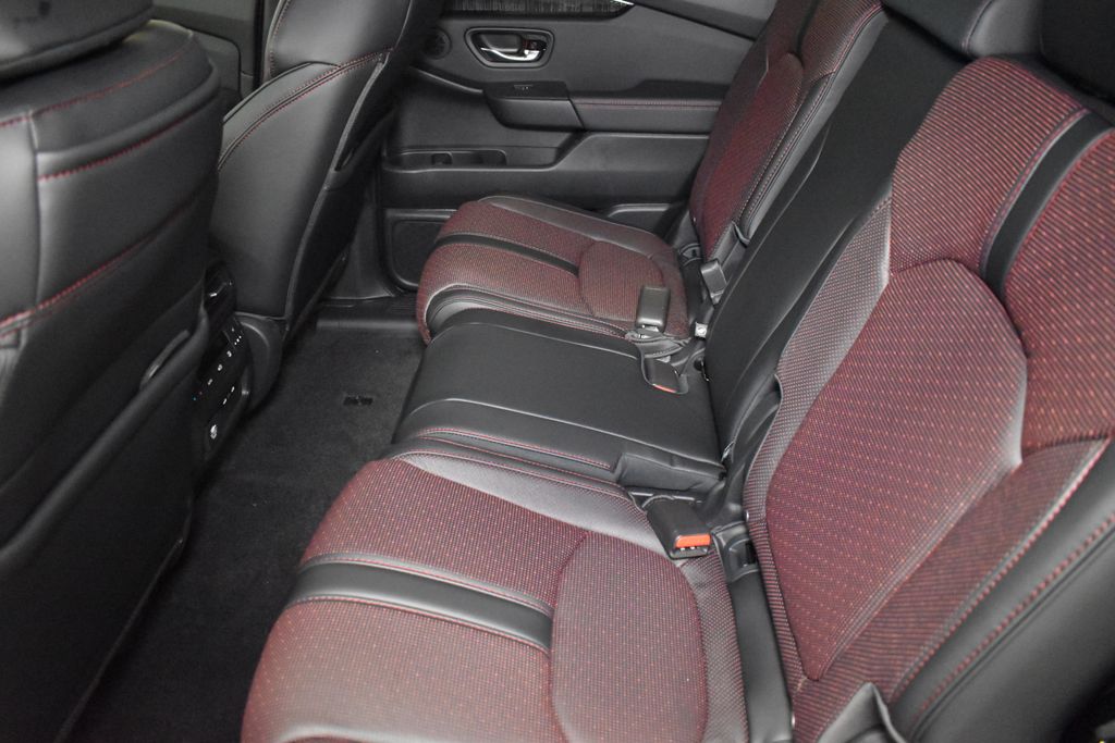 Thumbnail: 2025 Honda Pilot - 23