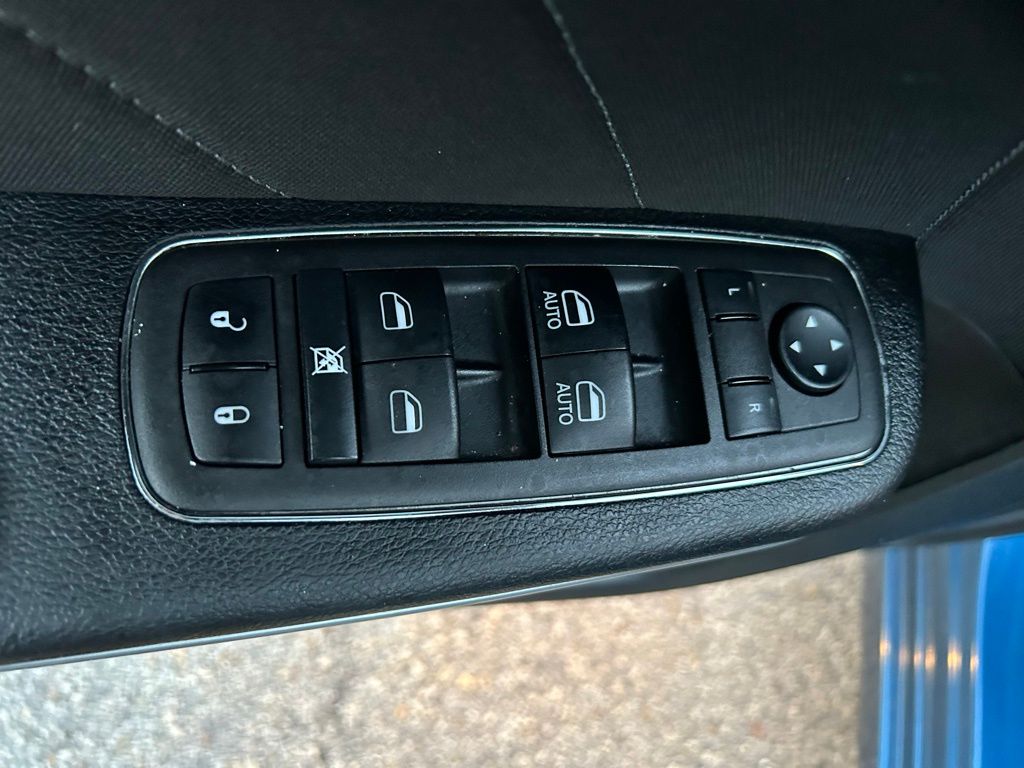 Thumbnail: 2023 Dodge Charger - 16