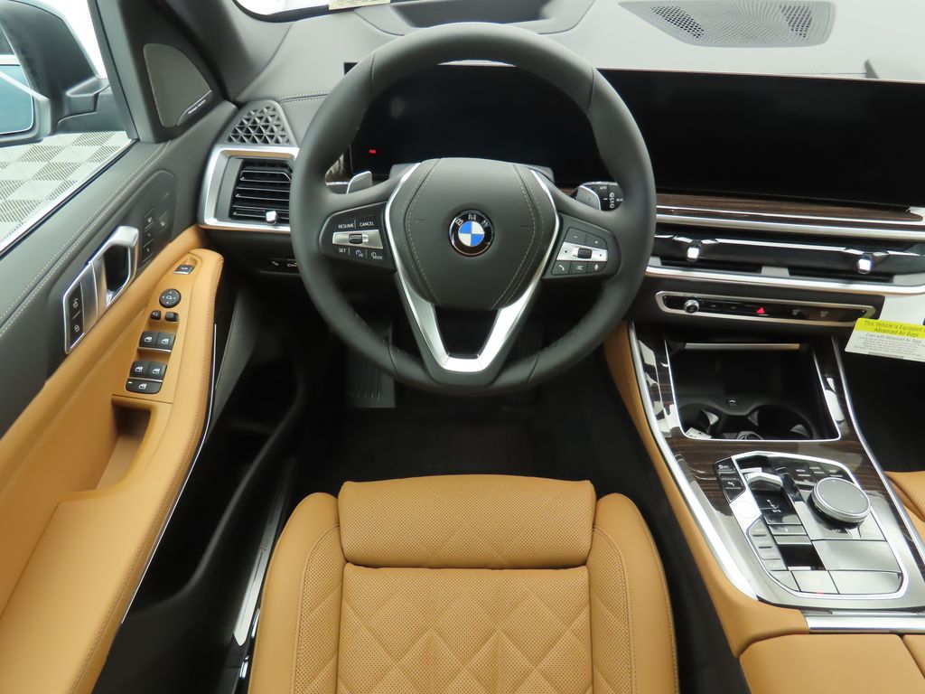 Thumbnail: 2026 BMW X5 - 10