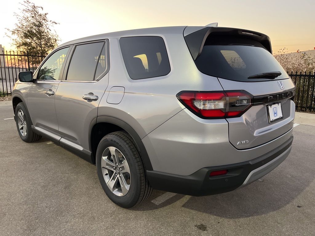 Thumbnail: 2025 Honda Pilot - 4