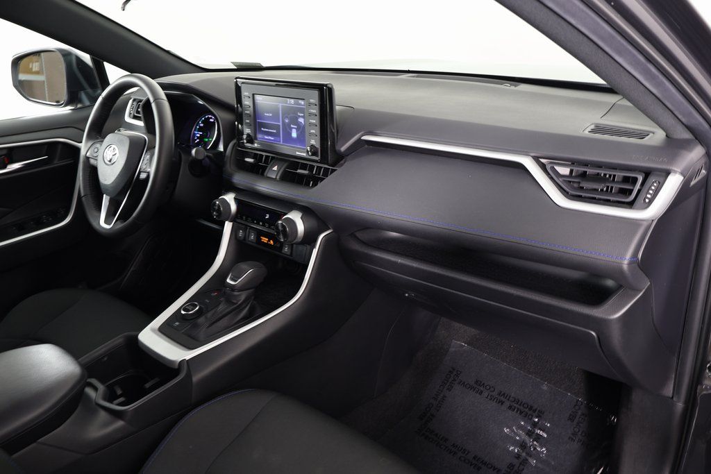 Thumbnail: 2022 Toyota RAV4 - 9