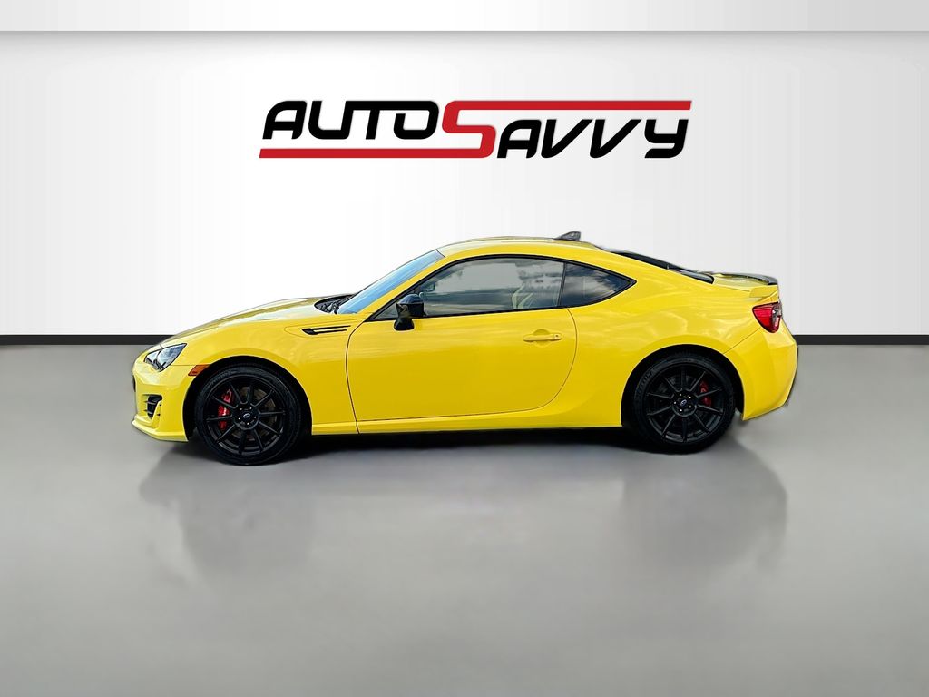 Used 2017 Yellow Subaru Series.Yellow image 4