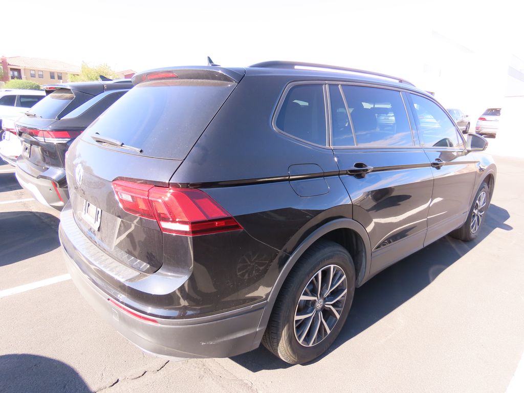 Thumbnail: 2021 Volkswagen Tiguan - 3
