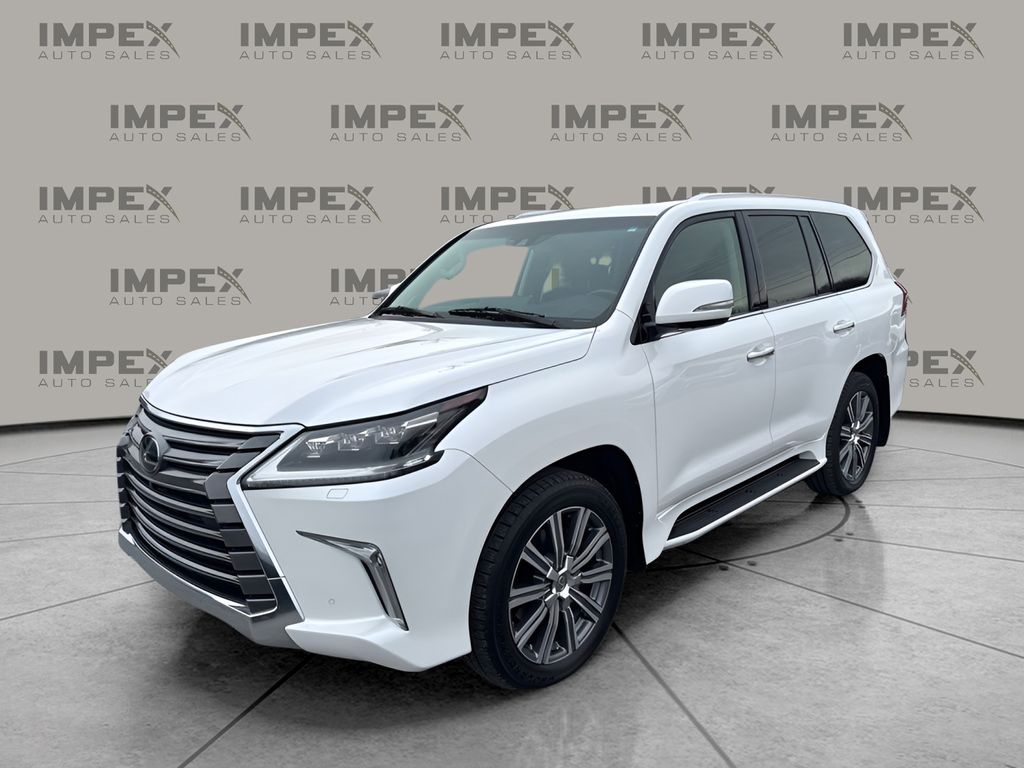 2016 Lexus LX 570's photo