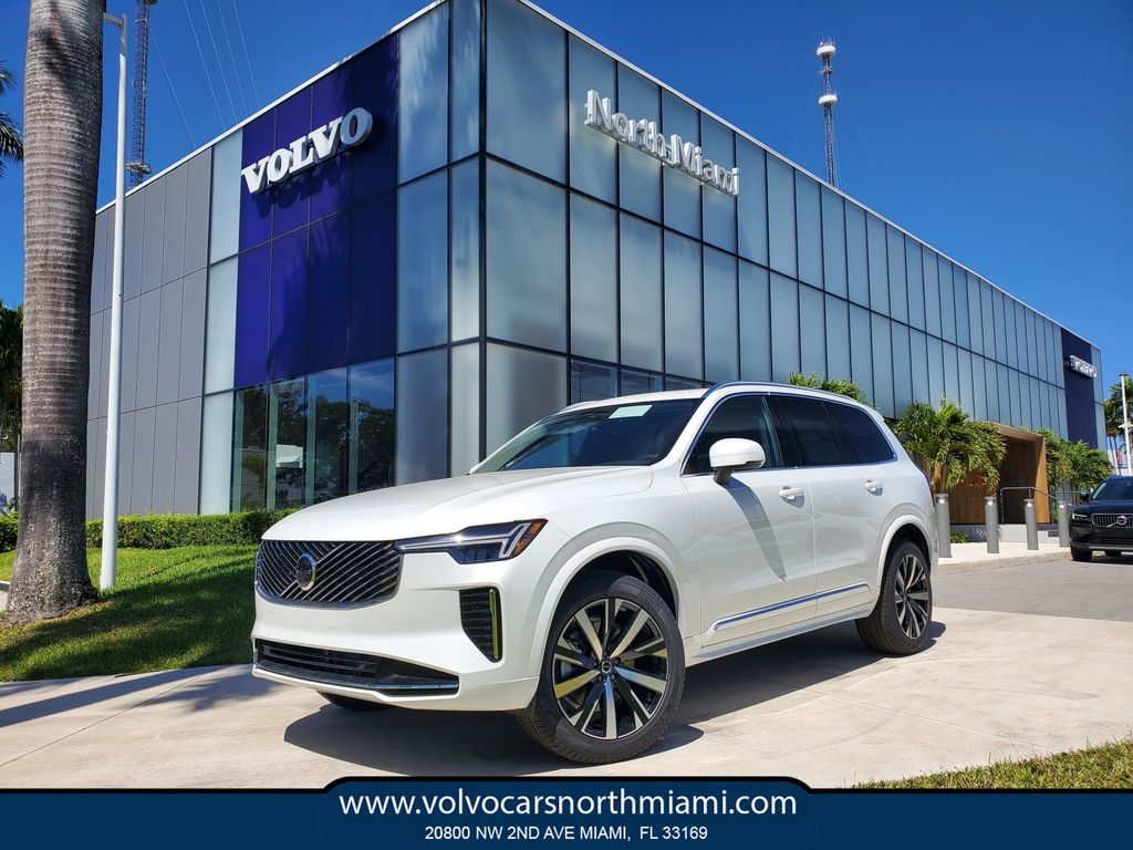 2026 Volvo XC90 Core