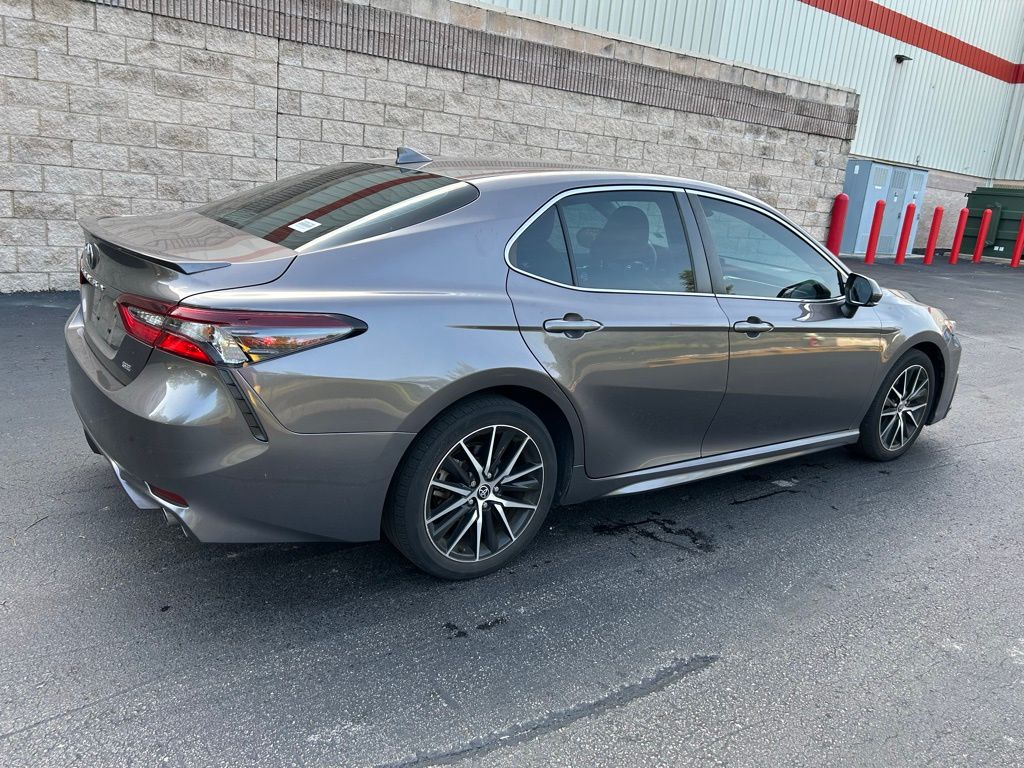 2022 Toyota Camry SE 5