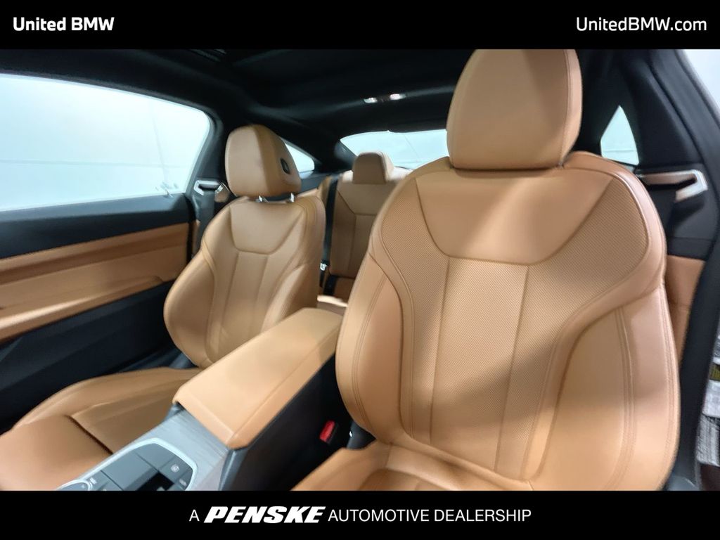 Thumbnail: 2025 BMW 4 Series - 13