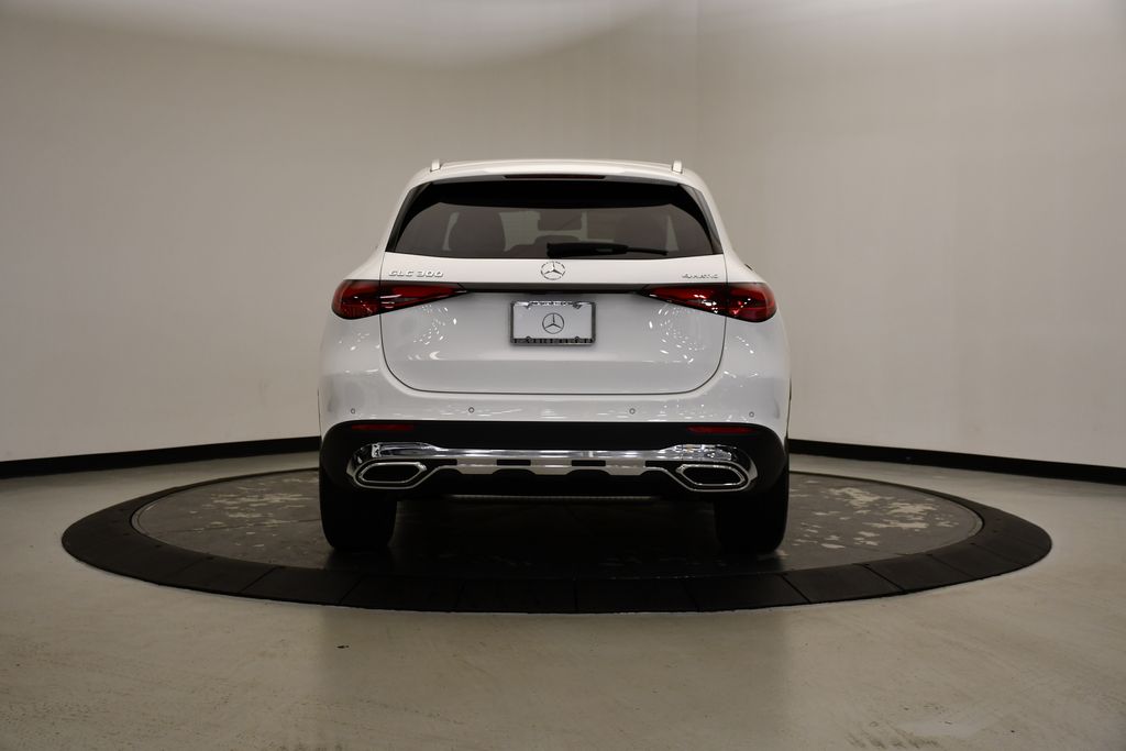 2025 Mercedes-Benz GLC 300 4