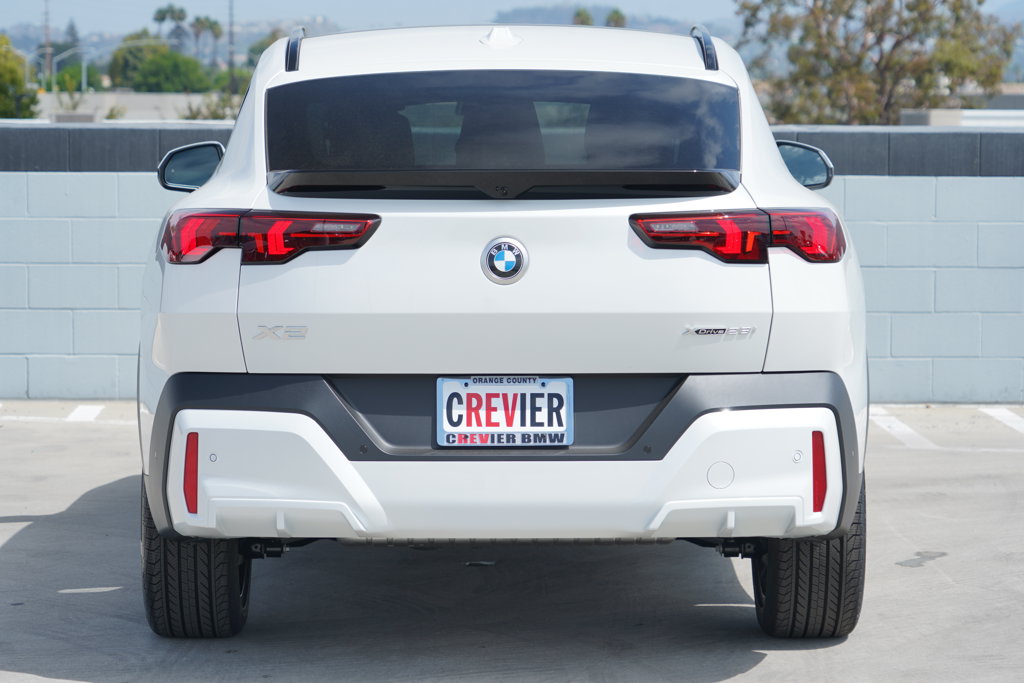 Thumbnail: 2027 BMW X2 - 6