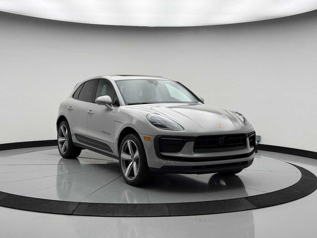 Thumbnail: 2026 Porsche Macan - 9