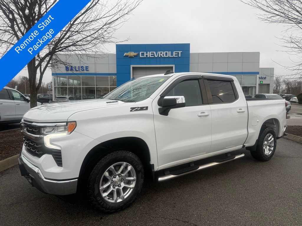 Summit White 2023 Chevrolet Silverado 1500 LT Crew Cab 4WD Pickup Truck Four-Wheel Drive Automatic