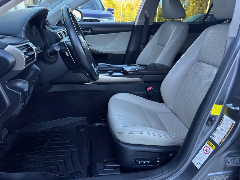 2014 Lexus IS 350 - 11
