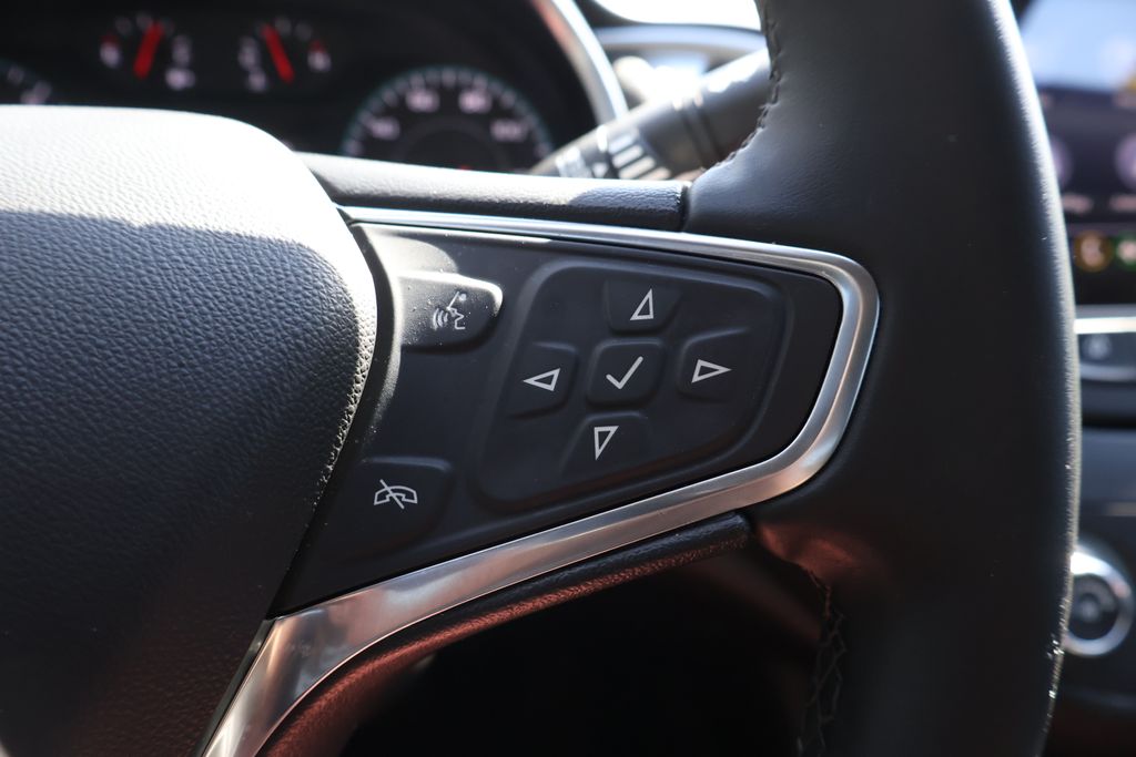 Thumbnail: 2025 Chevrolet Malibu - 30