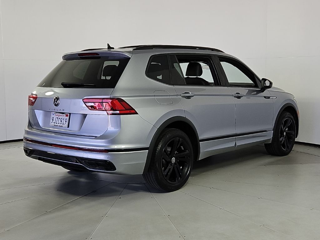 Thumbnail: 2023 Volkswagen Tiguan - 7
