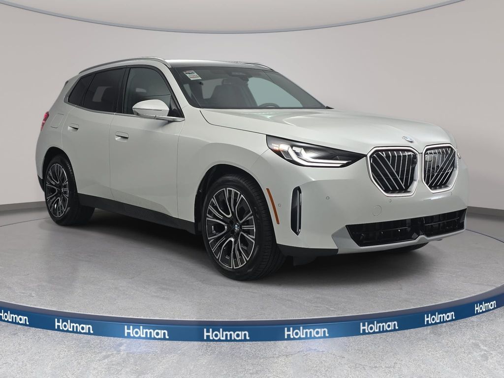 New 2026 Mineral White Metallic BMW 30 xDrive image 3