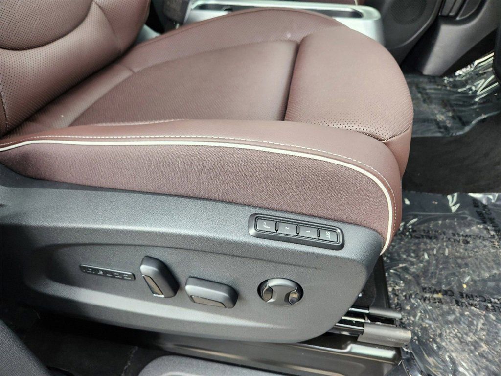 2025 Volkswagen ID. Buzz PRO S - Photo 16