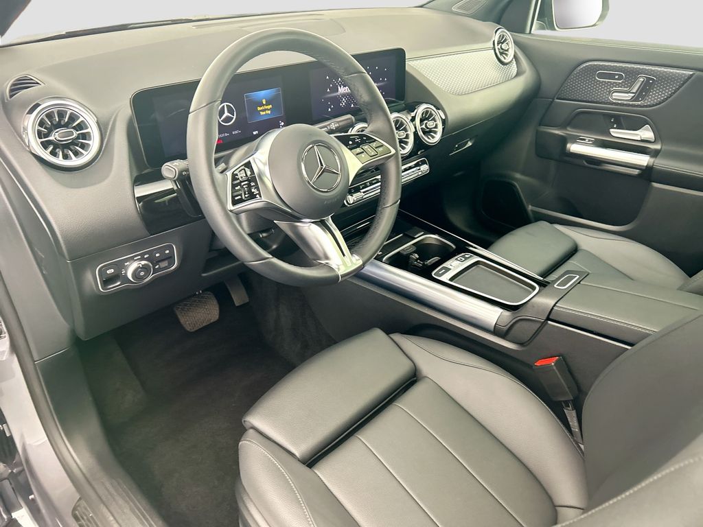Thumbnail: 2026 Mercedes-Benz GLA - 9