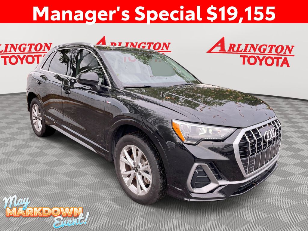 2022 Audi Q3 45 TFSI S Line Premium quattro's photo