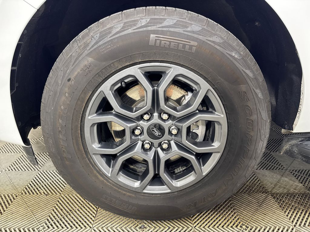 Used 2025 White Ford Active image 8