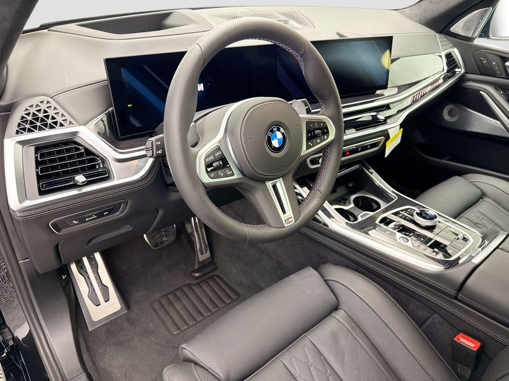 Thumbnail: 2026 BMW X7 - 9