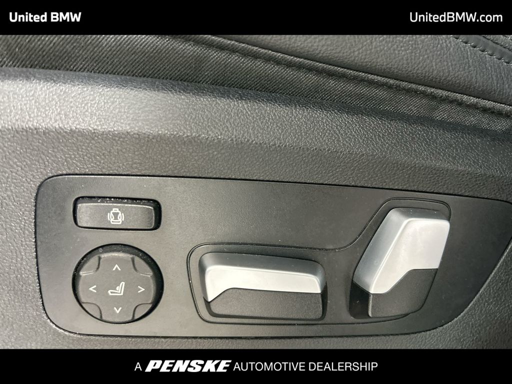 Thumbnail: 2021 BMW X5 - 12
