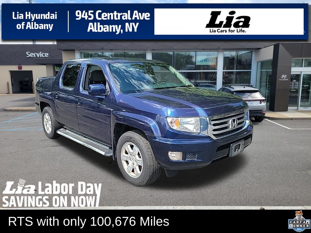 Black (Obsidian Blue Pearl) 2013 Honda Ridgeline Pickup Truck Four-Wheel Drive 5-Speed Automatic