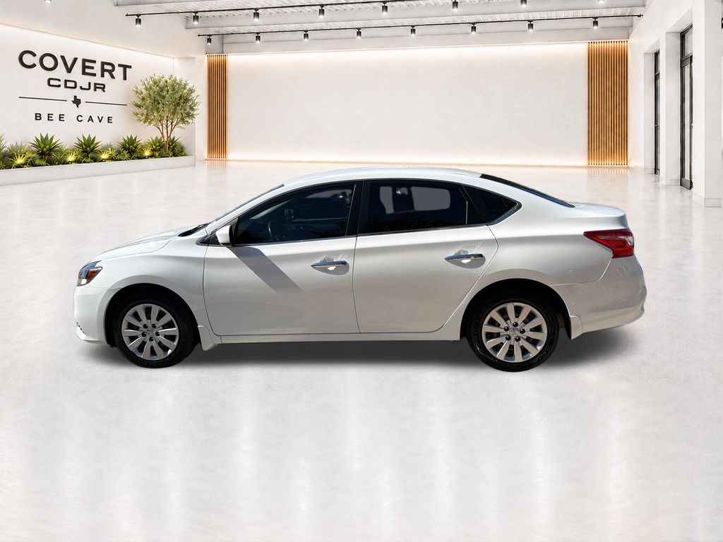Used 2018 White Nissan S image 7