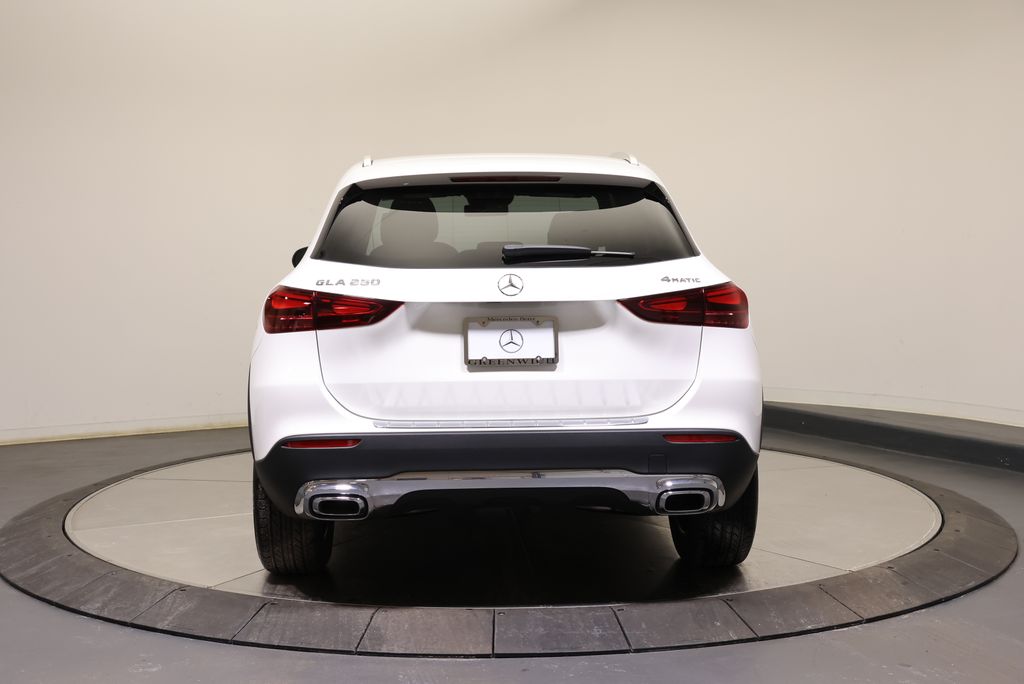 Thumbnail: 2026 Mercedes-Benz GLA - 6