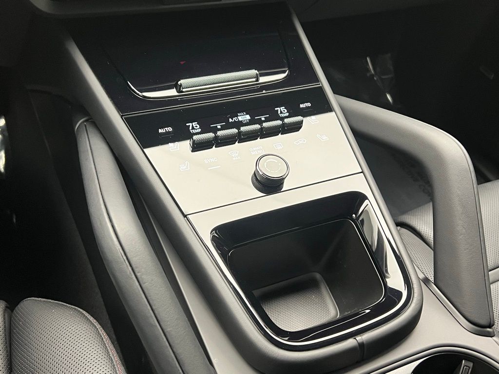 Thumbnail: 2026 Porsche  - 11