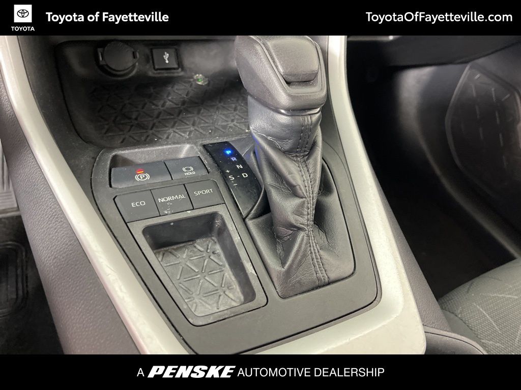 Thumbnail: 2021 Toyota RAV4 - 28